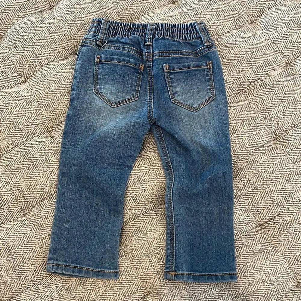 Oshkosh skinny jeans size 12 mths